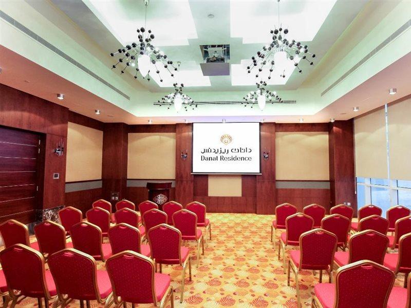 Danat Capital Hotel Абу Даби Екстериор снимка