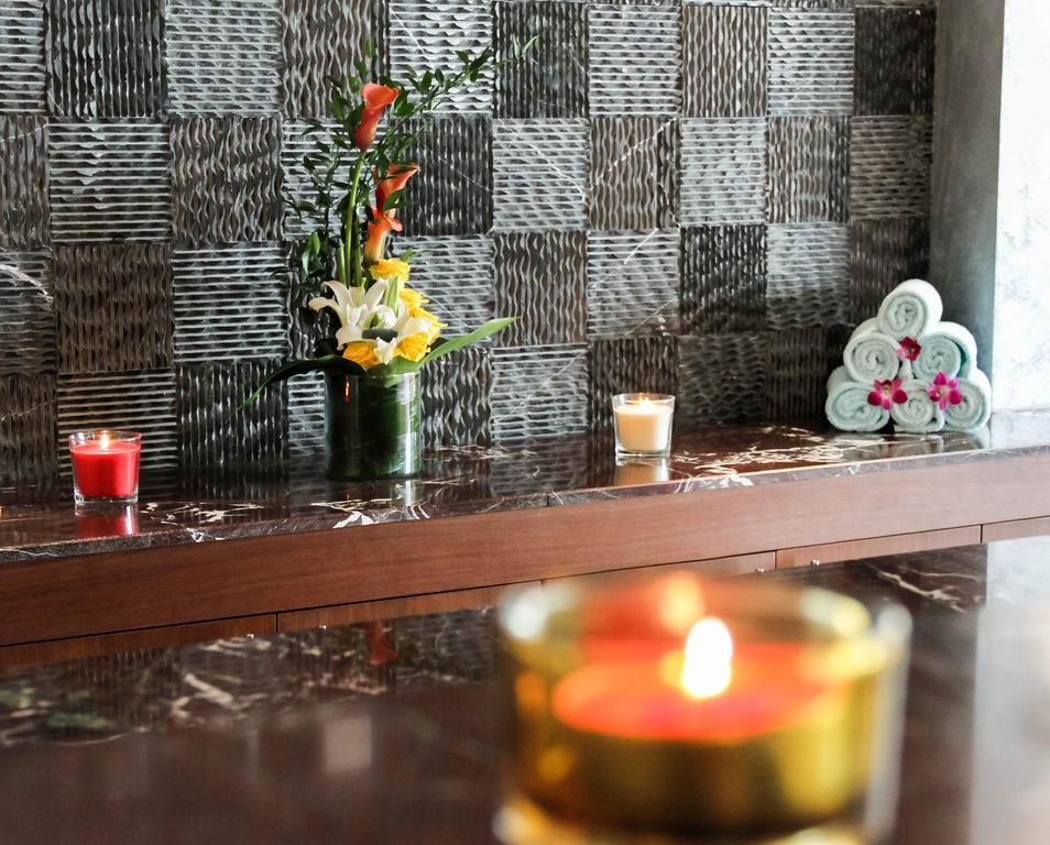 Danat Capital Hotel Абу Даби Екстериор снимка
