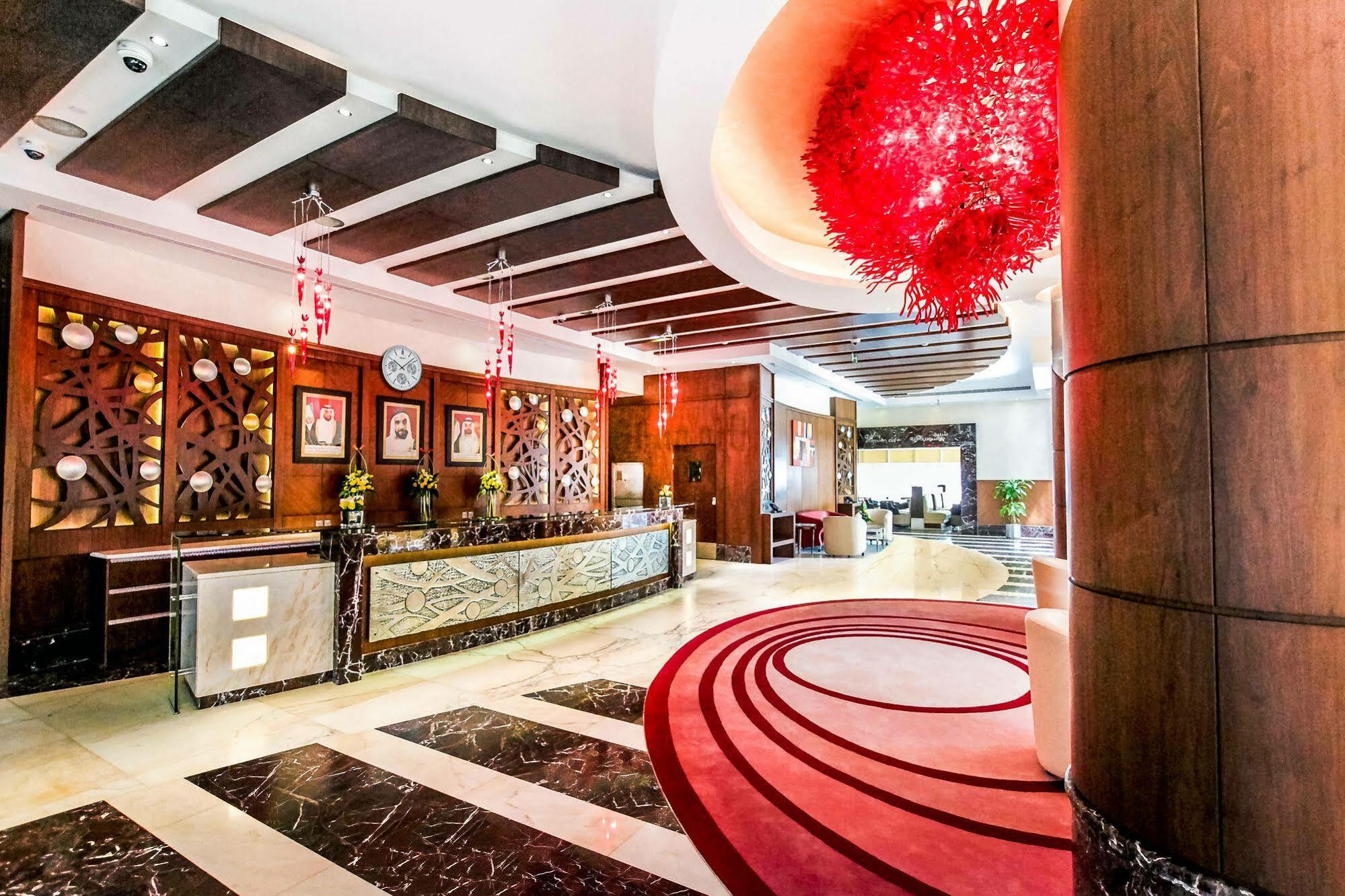 Danat Capital Hotel Абу Даби Екстериор снимка