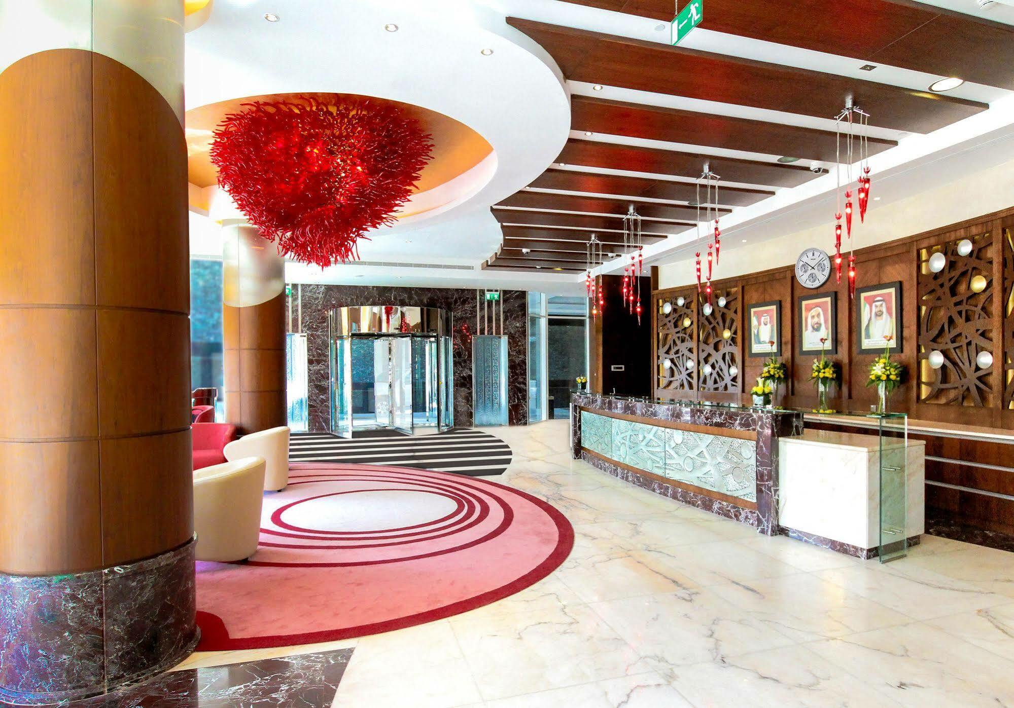 Danat Capital Hotel Абу Даби Екстериор снимка